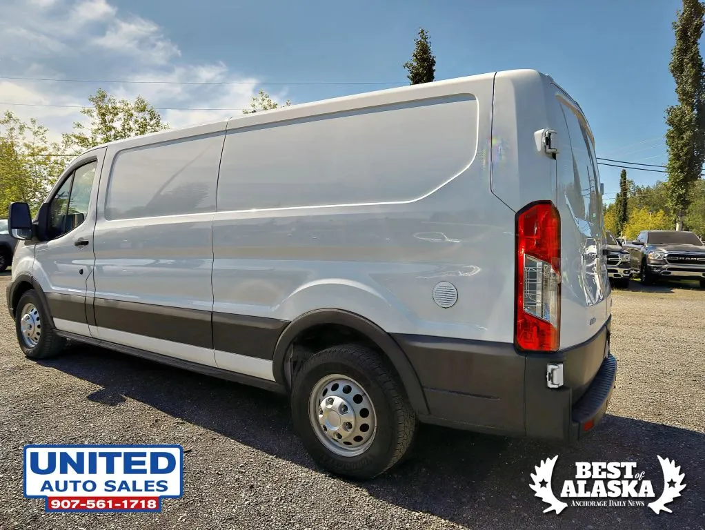 Ford Transit-250 photo 6