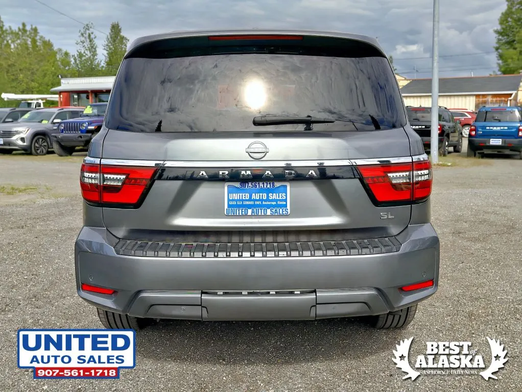 Nissan Armada photo 9