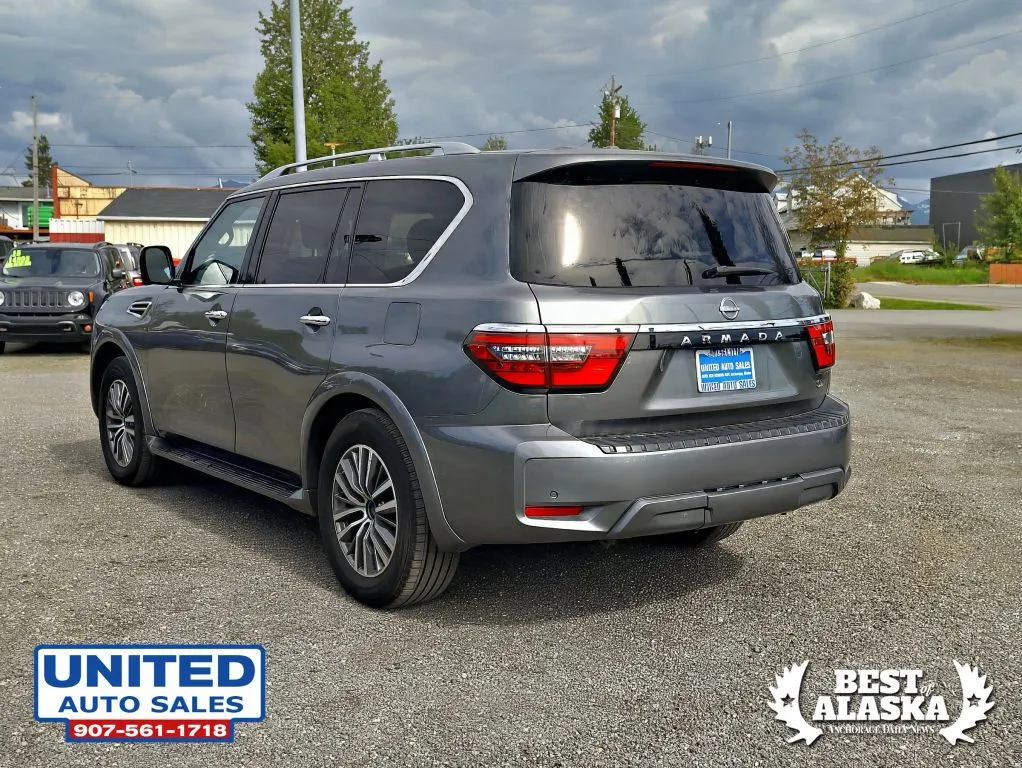 Nissan Armada photo 8