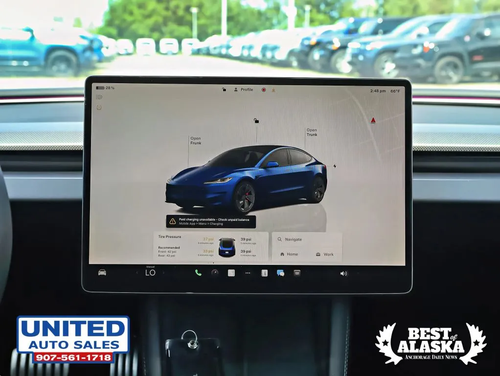 Tesla Model 3 photo 17