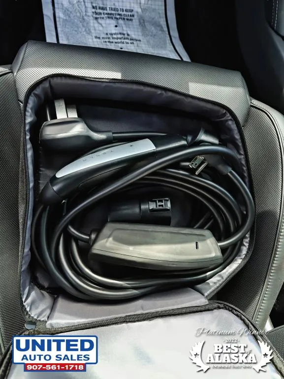 Tesla Model 3 photo 20