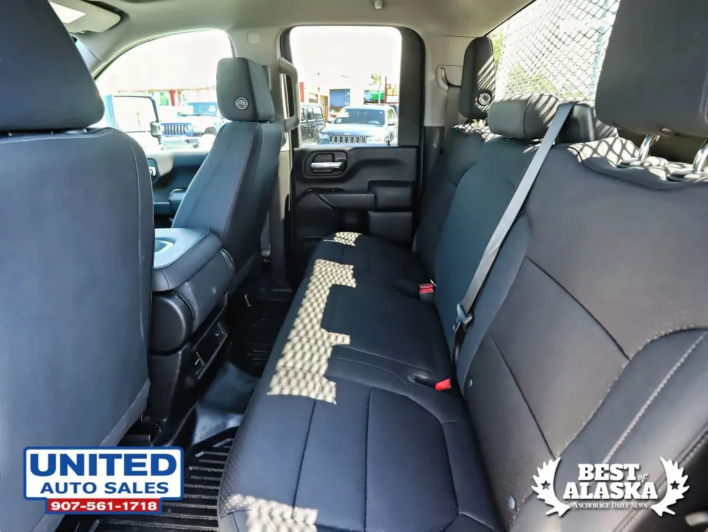 Chevrolet Silverado photo 12