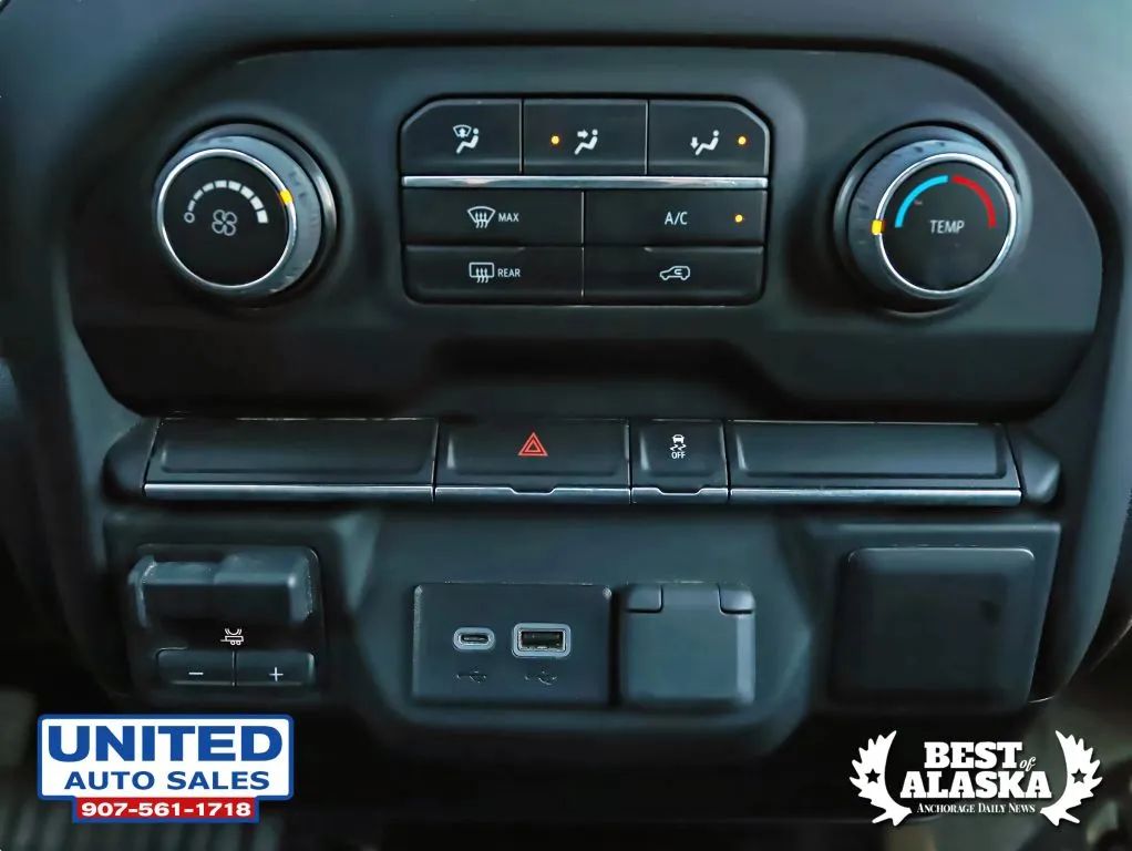Chevrolet Silverado photo 16