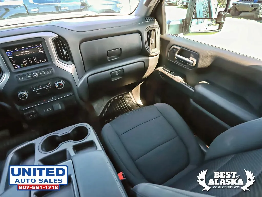 Chevrolet Silverado photo 14