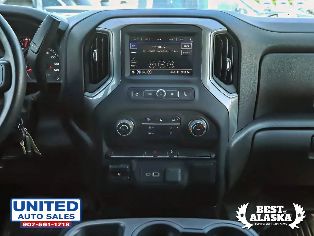 Chevrolet Silverado photo 40