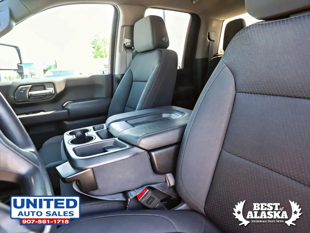 Chevrolet Silverado photo 32