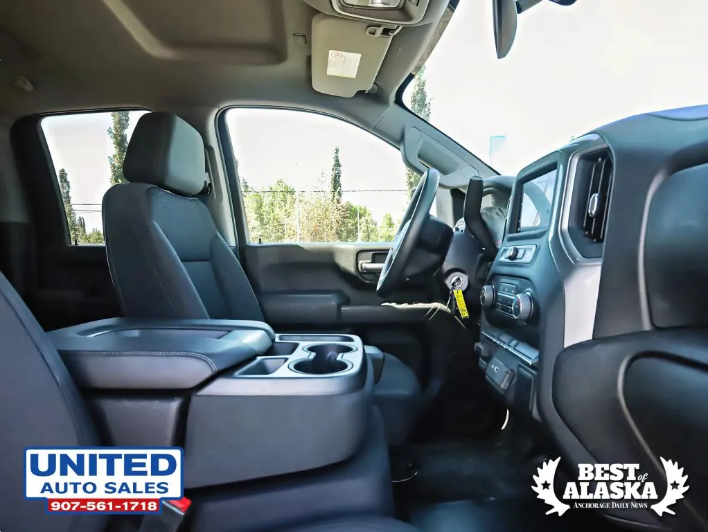 Chevrolet Silverado photo 36