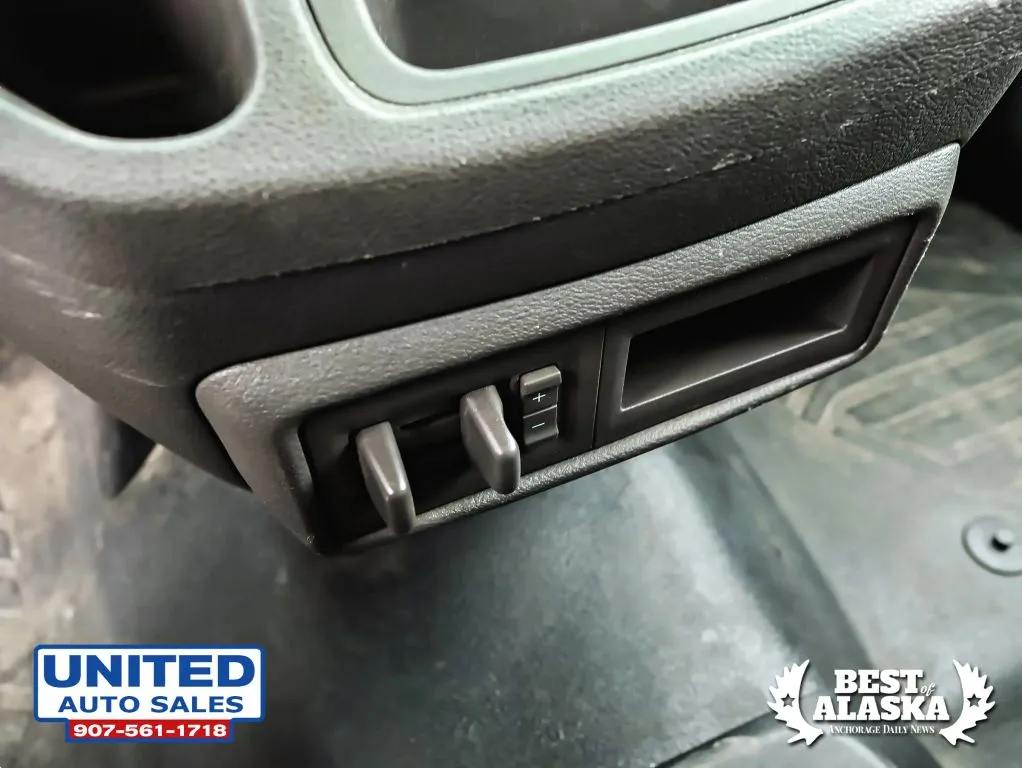 Ford Transit-250 photo 40