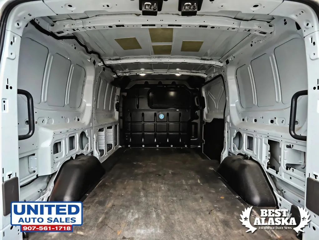 Ford Transit-250 photo 11