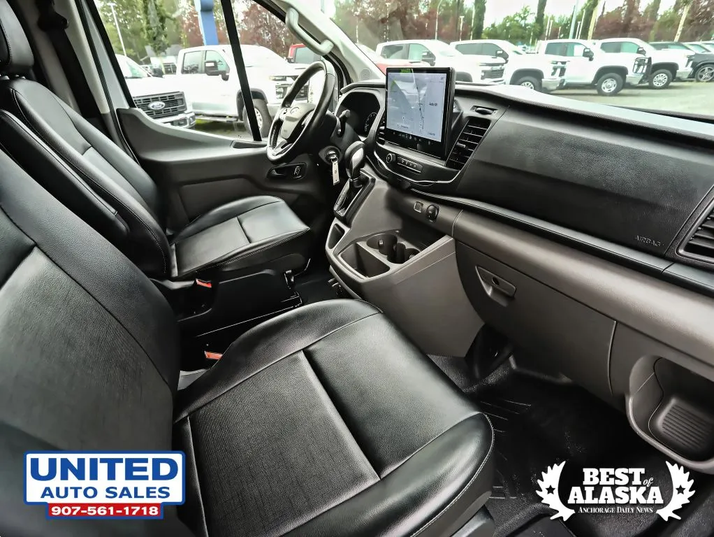 Ford Transit-250 photo 79