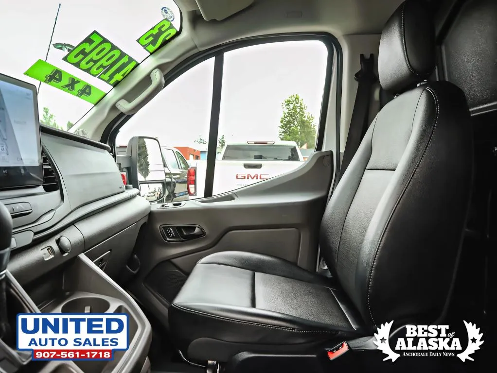 Ford Transit-250 photo 76