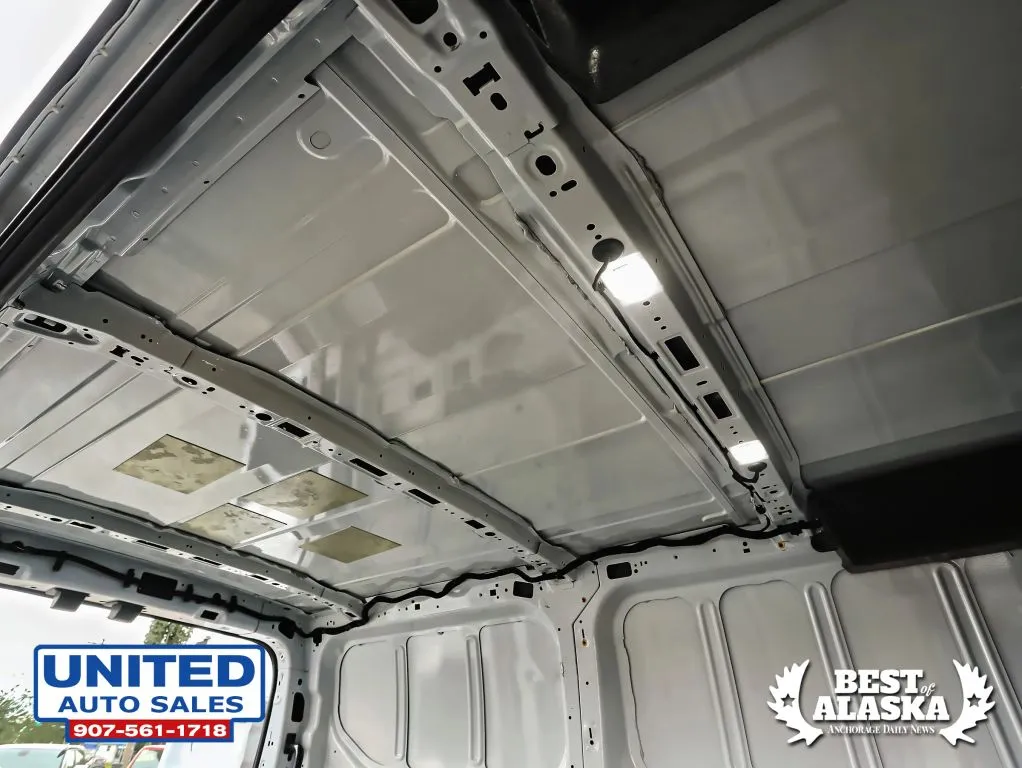 Ford Transit-250 photo 63
