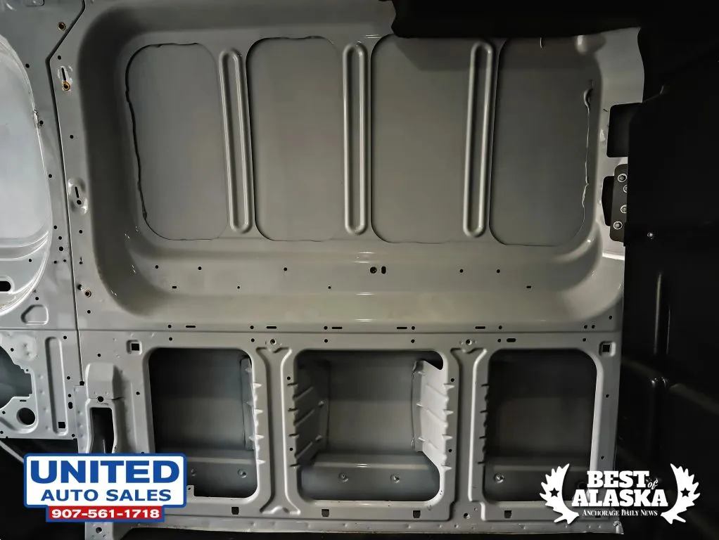 Ford Transit-250 photo 29