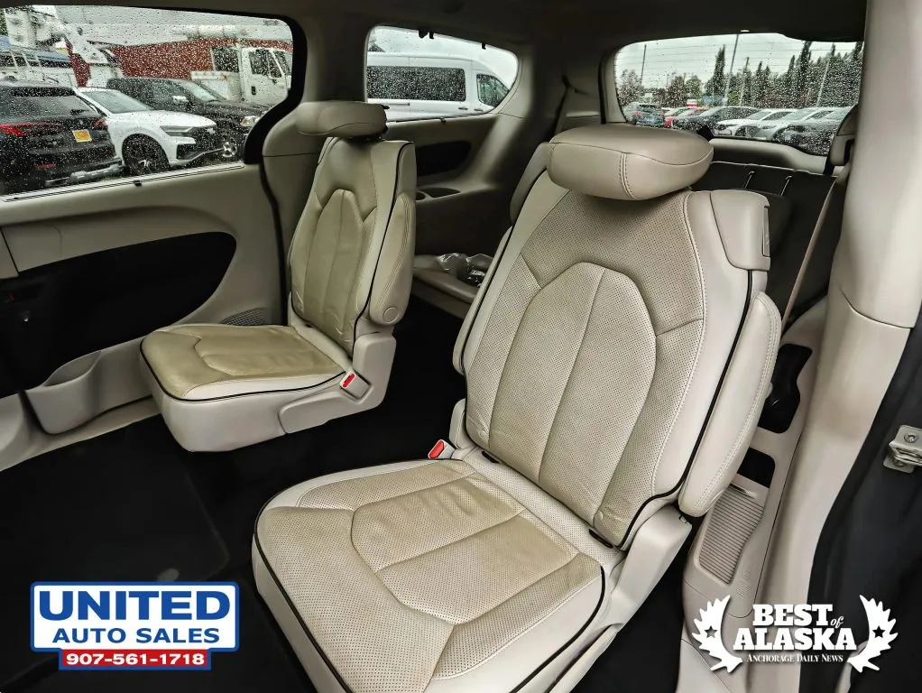Chrysler Pacifica photo 44
