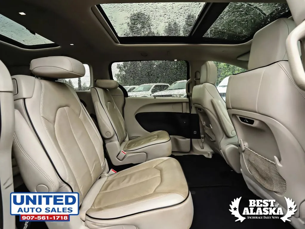 Chrysler Pacifica photo 46