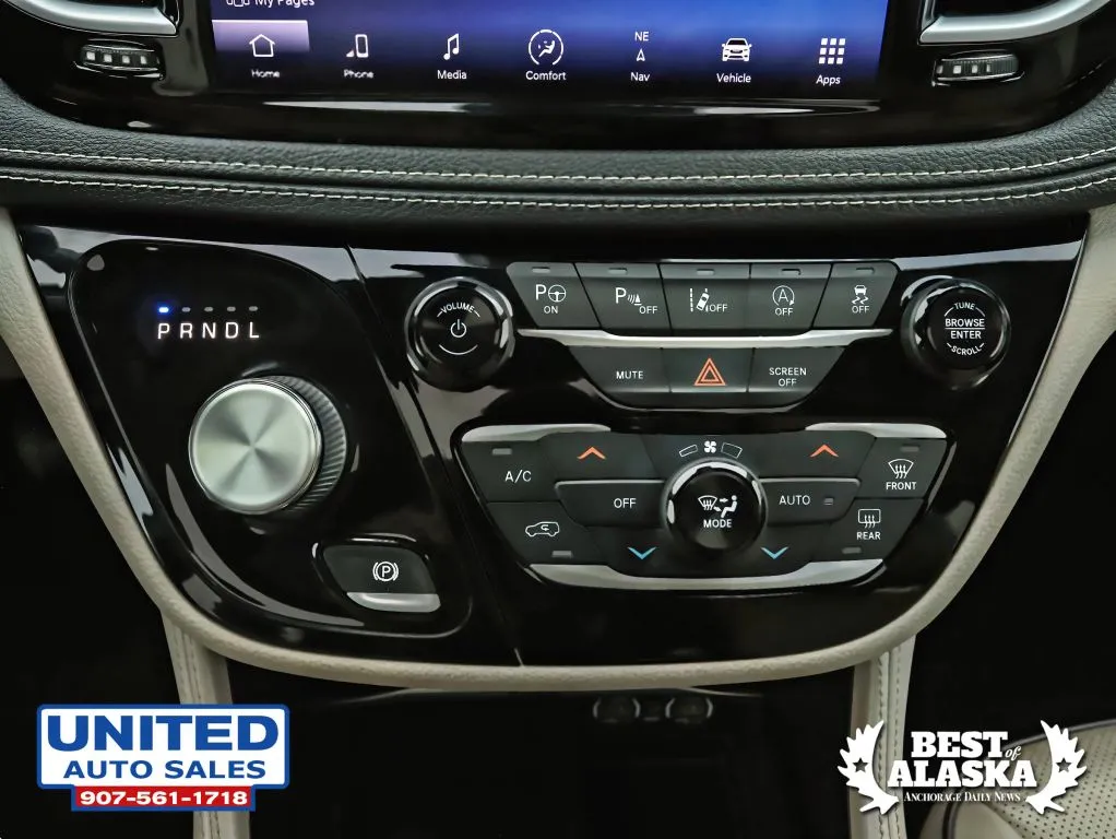 Chrysler Pacifica photo 57