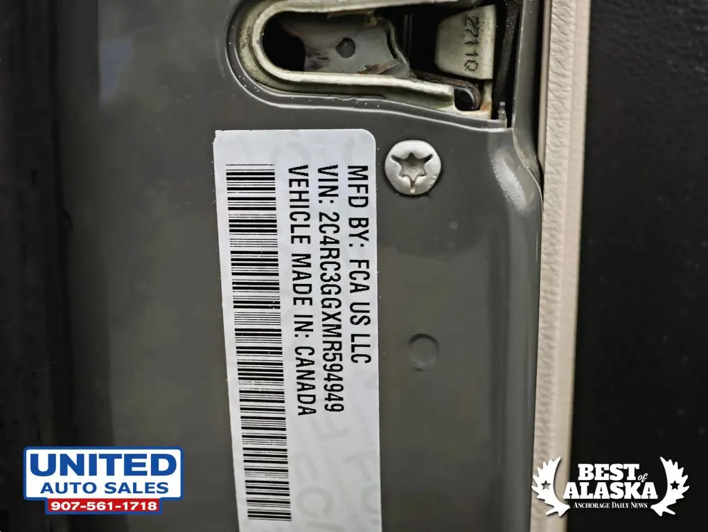 Chrysler Pacifica photo 29