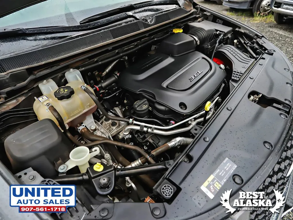 Chrysler Pacifica photo 20