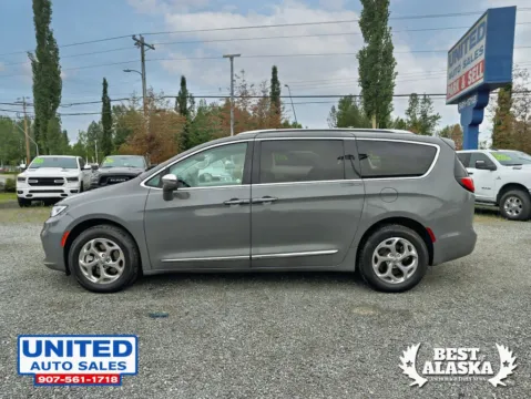 More photos of 2021 Chrysler Pacifica Limited Minivan 4D at United Auto Sales, AK