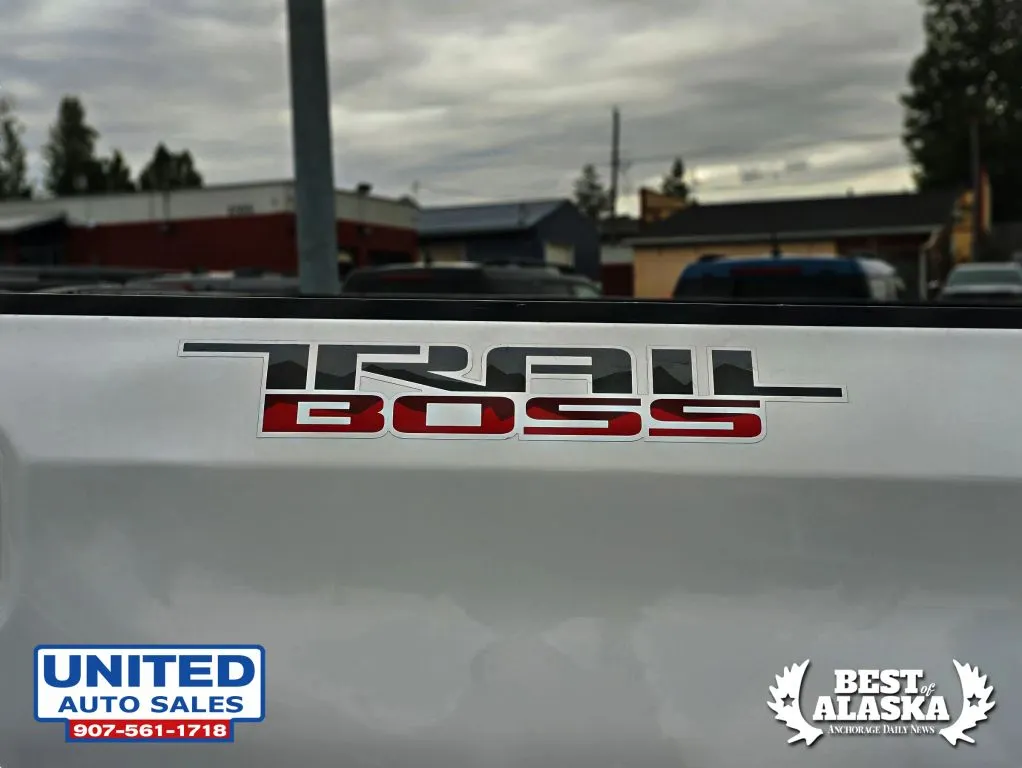 Chevrolet Silverado photo 25