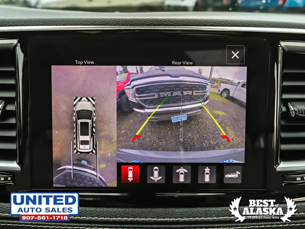 Chrysler Pacifica photo 58