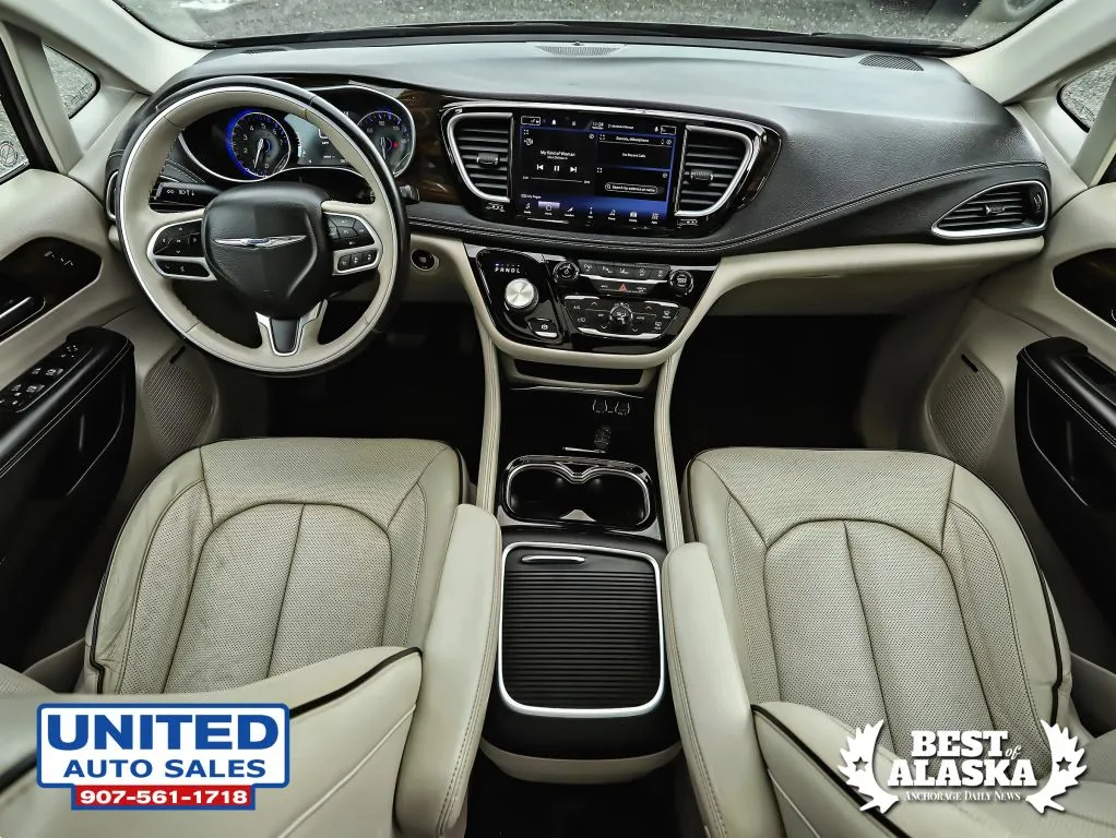 Chrysler Pacifica photo 50