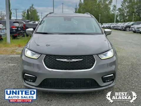 More photos of 2021 Chrysler Pacifica Limited Minivan 4D at United Auto Sales, AK