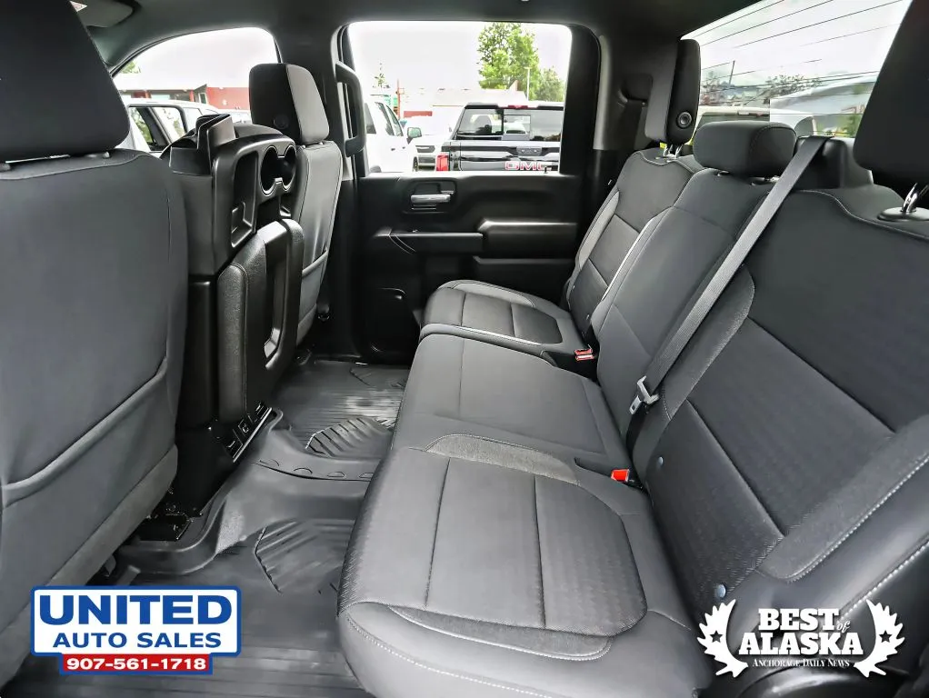 Chevrolet Silverado photo 17