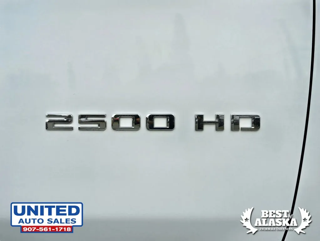 Chevrolet Silverado photo 23