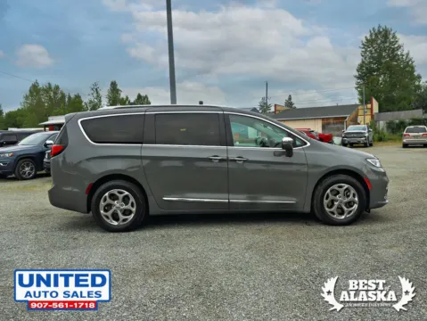 More photos of 2021 Chrysler Pacifica Limited Minivan 4D at United Auto Sales, AK