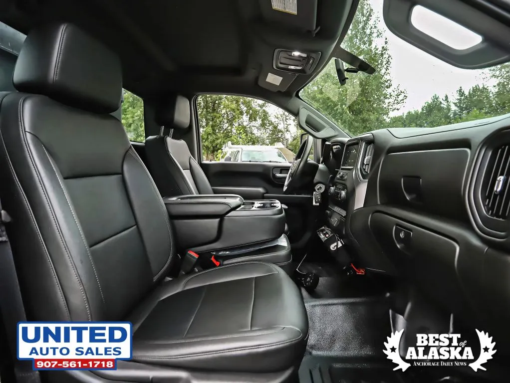 Chevrolet Silverado photo 15