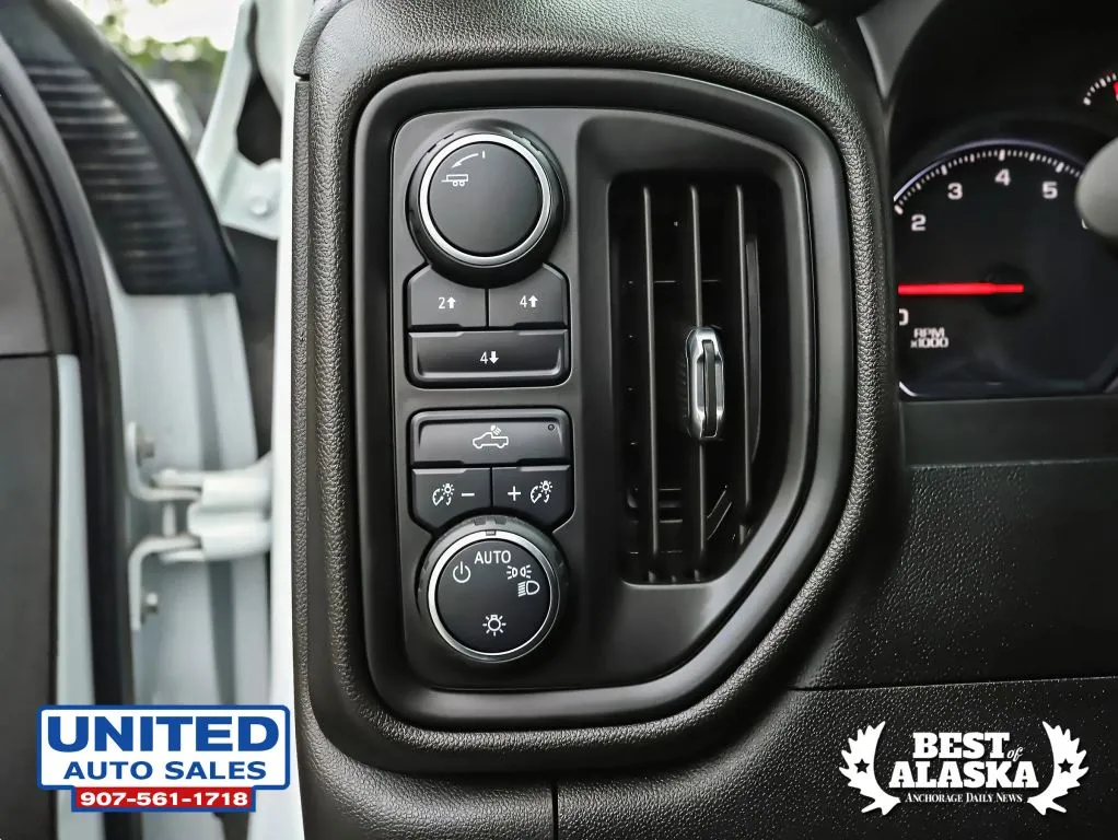 Chevrolet Silverado photo 41