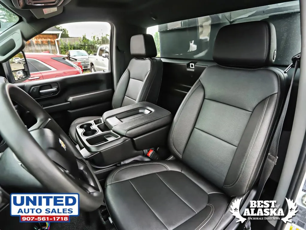 Chevrolet Silverado photo 37