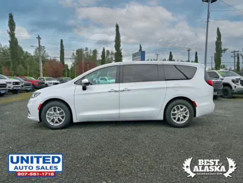 More photos of 2023 Chrysler Pacifica Touring L Van 4D at United Auto Sales, AK
