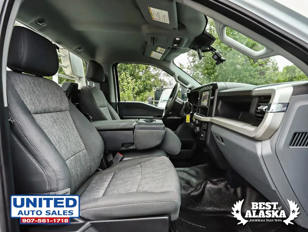 Ford F-550 photo 16