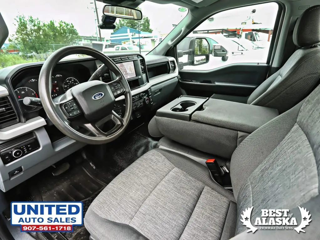 Ford F-550 photo 12