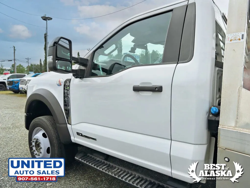 Ford F-550 photo 23