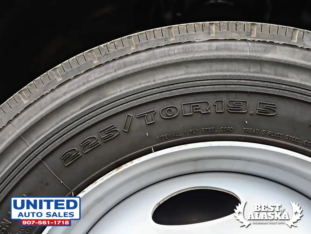 Ford F-550 photo 58