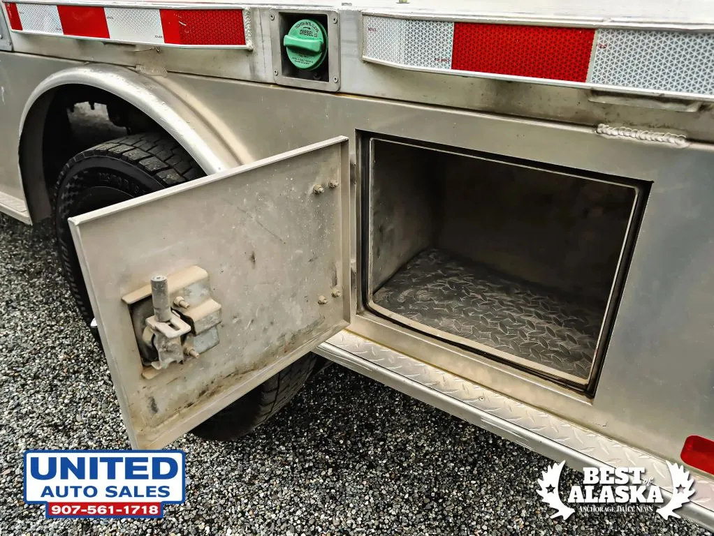 Ford F-550 photo 52