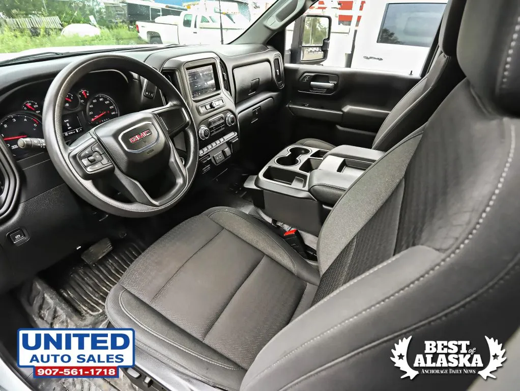 GMC Sierra photo 12