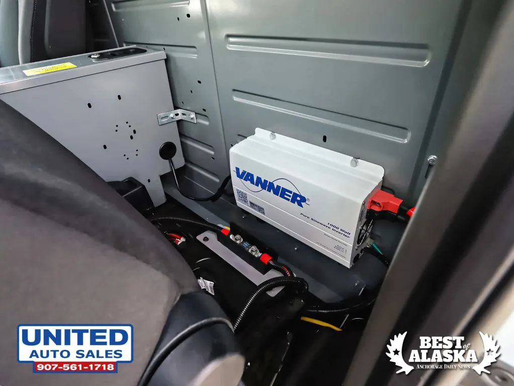 Ford Transit-150 photo 62