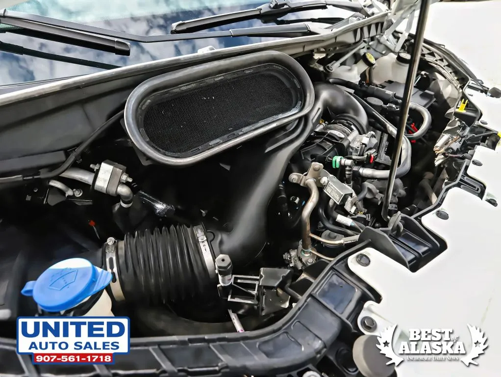 Ford Transit-150 photo 18