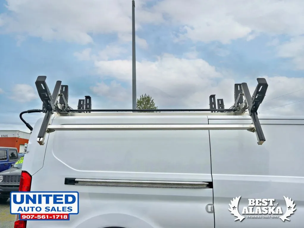 Ford Transit-150 photo 24