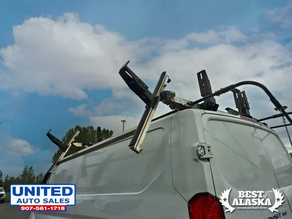 Ford Transit-150 photo 26