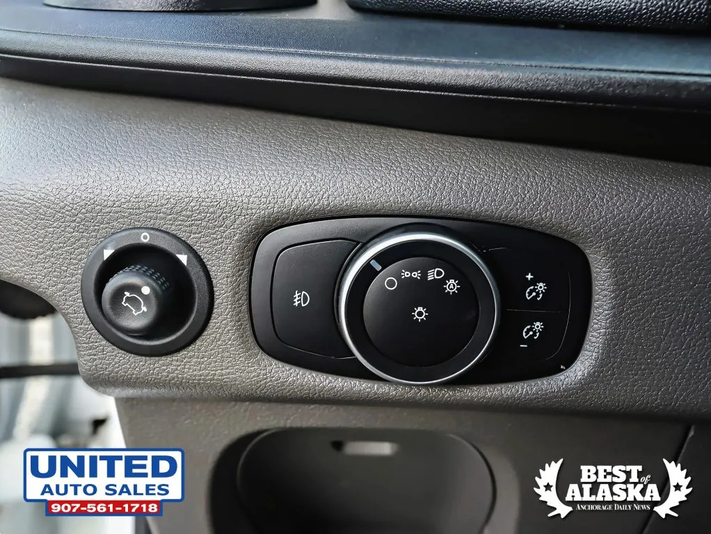Ford Transit-150 photo 40