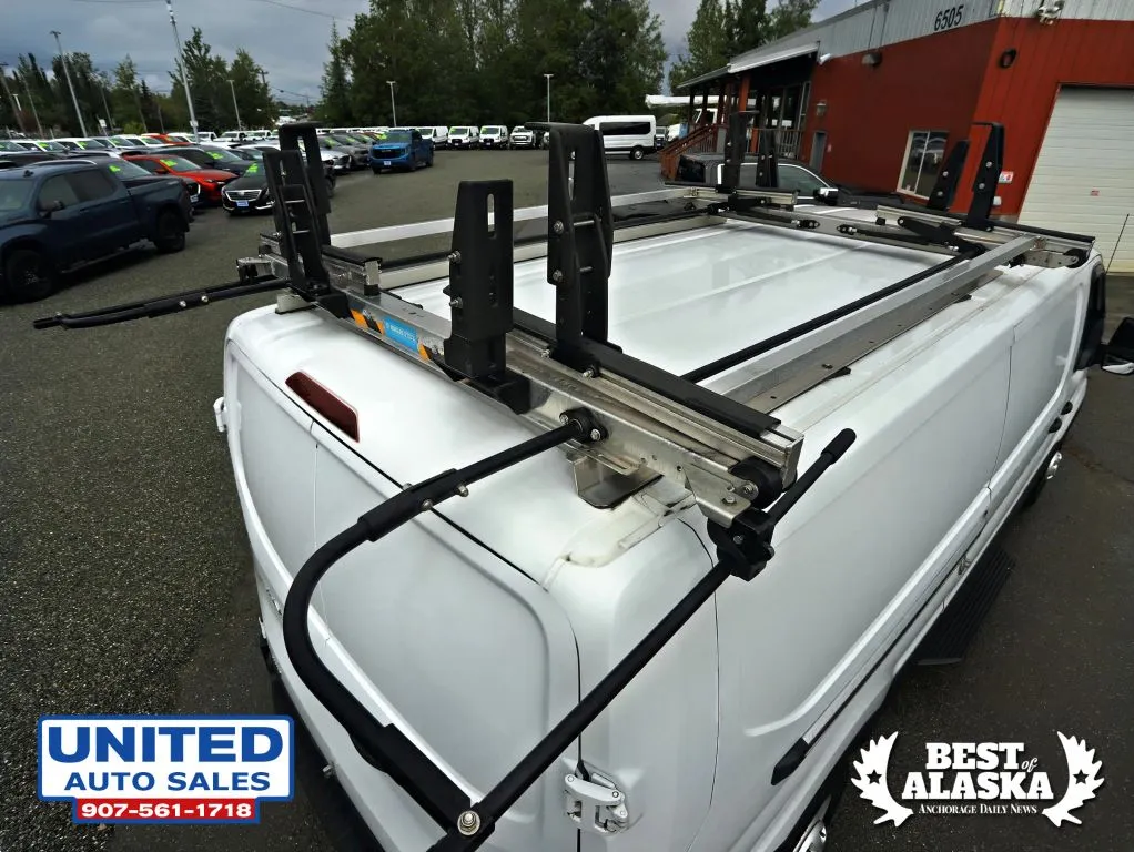 Ford Transit-150 photo 10