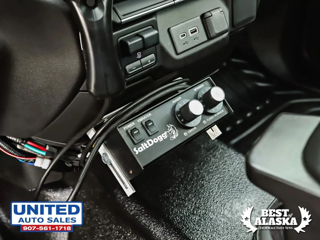 Chevrolet Silverado photo 13