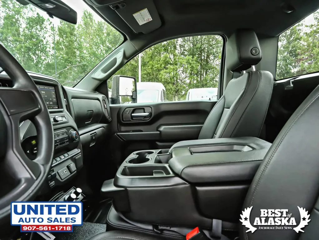 Chevrolet Silverado photo 11
