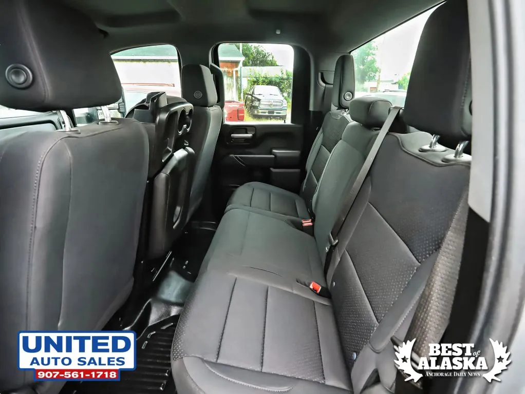 Chevrolet Silverado photo 38