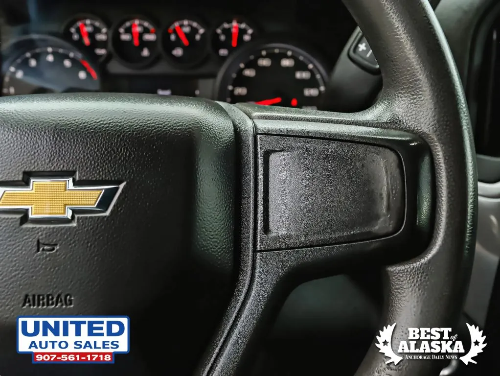 Chevrolet Silverado photo 33